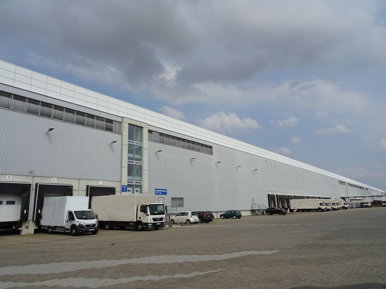 In Pulheim, North Rhine-Westphalia, Logivest has brokered around 9,000 square metres of around 9,000 square metres to the Maintrans Group for handling, storage and sorting processes. Copyright: Logivest GmbH.