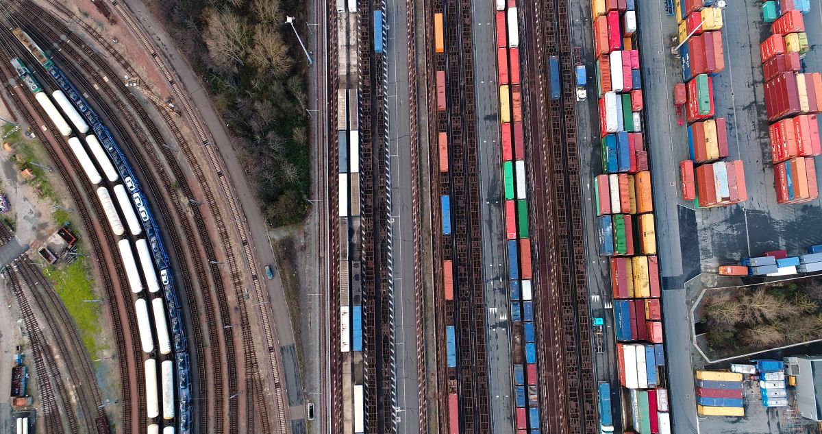 Freight transport centre (GVZ), transhipment logistics, multimodal transport, rail logistics GVZ, optimising supply chains