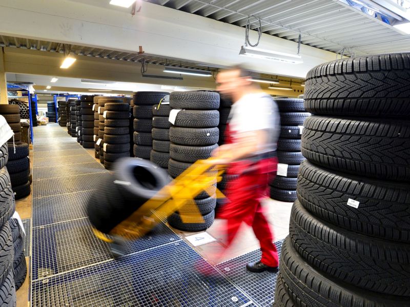 Tyre warehouse, Tyre storage, storage types