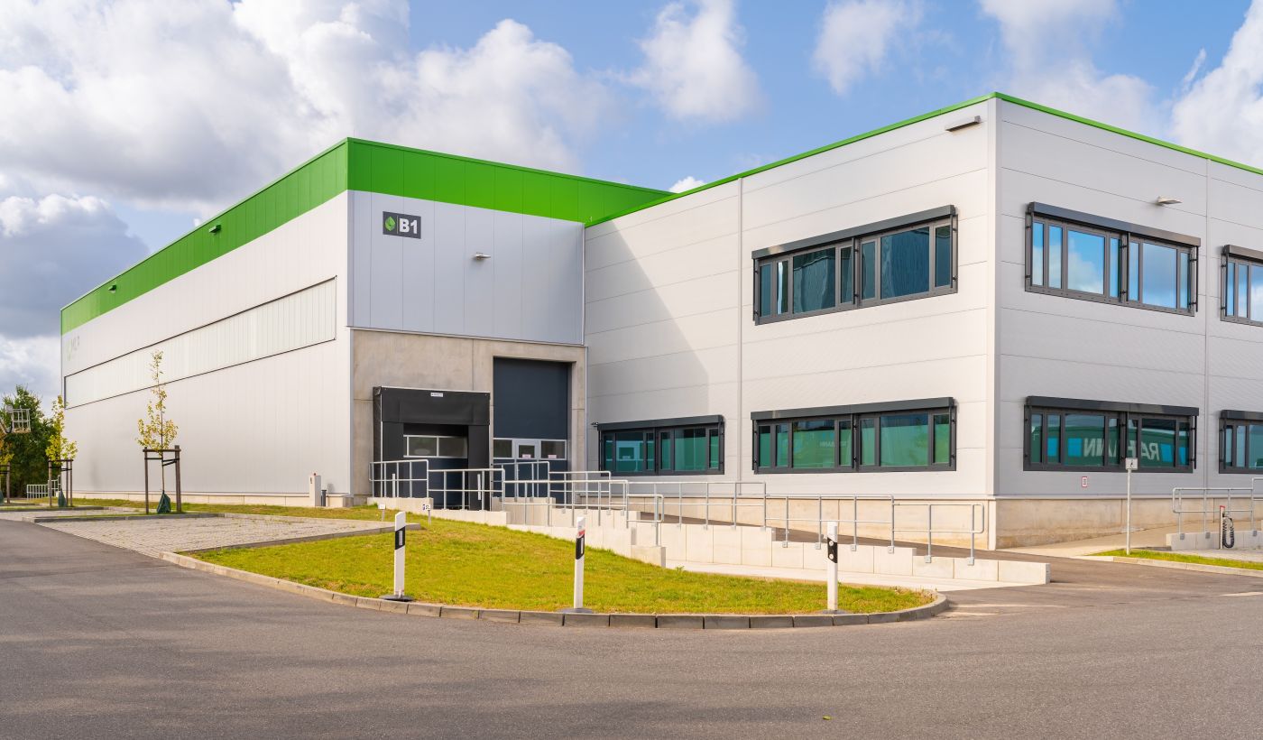 The MLP Group welcomes a new user to the MLP Business Park in Ludwigsfelde, Brandenburg. Copyright: MLP Group.