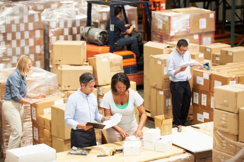 eCommerce logistics, contract logistics