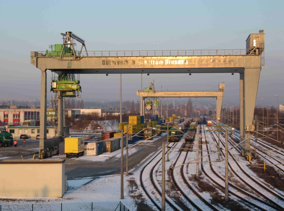 What is a freight transport centre? Definition, GVZ, logistics, freight transport centre, warehouse logistics